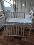 Bedsidecribe/ Bedside crib ( liten spjälsäng)