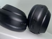 Sony trådlösa around-ear hörlurar WH-1000XM4 (svart)