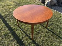 Retro matbord i teak