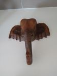 elefant i trä 