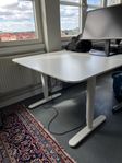 IKEA Bekant höj- och sänkbart skrivbord