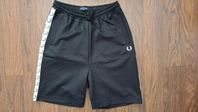 nya Fredd perry shorts (s)
