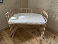 Babybay Maxi Co-Sleeper (spjälsäng / bed side crib)