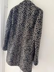 Leopard ull rock, Garcons Infodeles