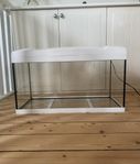 Akvarium med tillbehör