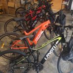 El-cyklar av mycket hög kvalitet för mountain bike.
