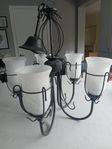 svart taklampa 