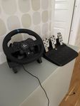 Logitech G923 för PC/XBOX ratt och pedaler.