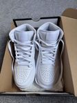 Nya Nike Air Jordan 1 MID stl 40/US 7