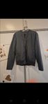 COS jacka stl 46 small i kanonskick 