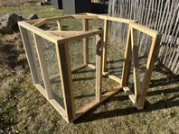 liten bur / skydd 113x100x100, trä och ståltråd