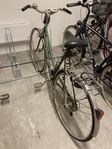 Två cykel renovering objekt
