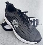 Salming Greyhound 44 - nypris 1800 NYA