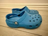 Sandaler/ tofflor Crocs strl. 33-34 J2