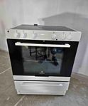 Mycket fräsch Electrolux spis 70cm. För 1700kr