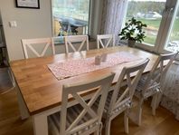 Köksbord med 6 stolar i ek/vitt