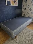 Kungsängen Gustav 90x180 med träben