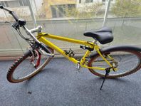 26 tum cykel. gul