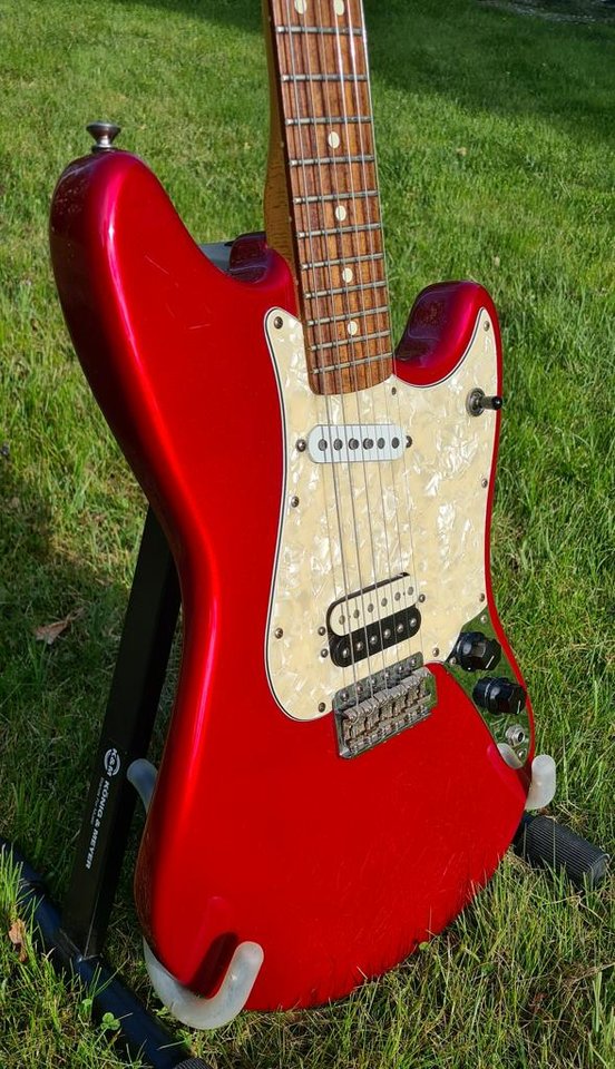 Fender Cyclone 1998 CAR, Stra...