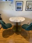 Matbord ”Tiffany” vit marmor 90 cm m. stolar ”Kiwi”