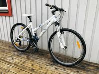 Scott Contessa / 26" Tum Cykel