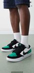Nike SB Force 58 Vita och gröna sneakers