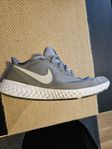 Nike Revolution 5 Herr 43 = 27.5 cm Gray