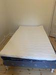 120x180 säng från Kungsängen o nytvättad o ny Ikea madra