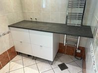 IKEA köksskåp med bänkskiva