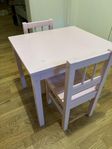 Ikea rosa barnbord + 2 stolar