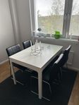 Bord från IKEA skänkes