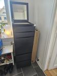 Malm byrå med spegel från Ikea 
