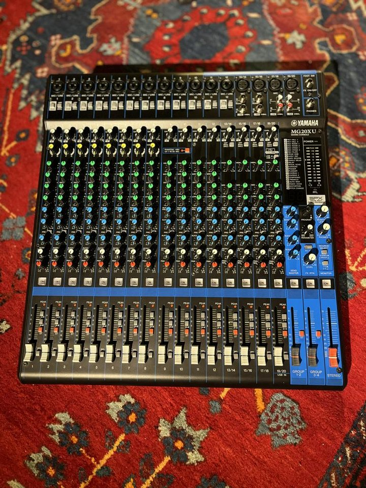 Yamaha Mixer MG20XU