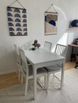 Matbord och stolar 