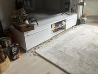 TV-bänk