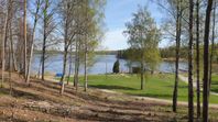 Två Tomter med sjötusikt vid Hjälmaren under avstyckning