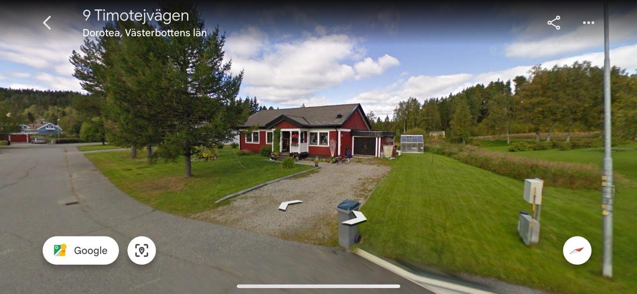 Villatomt med grund i lugnt s...