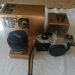 Nikon FG Kamerahus + Nikkor F 50mmf/1,8 +Nikkor HS-11 