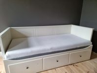 Ikea bäddsoffa 