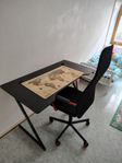 datorbord och stol