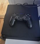 PS4 inkl handkontroll och 15 spel.