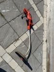 Kraftfull trimmer från Black&Decker i modell GL741
