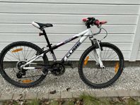 Cube MTB Team Kid 240 ; 24 tum Barncykel
