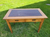 Gammalt skrivbord