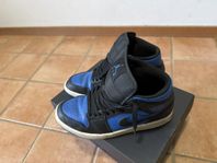 Jordan 1 Mids 