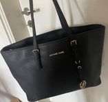 Stor svart Toteväska Jet Set Michael Kors