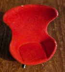 Vintage Dockskåp Design Arne Jacobsen röd Ägg fåtölj 60