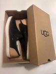 Helt nya UGG fortfarande i kartong 