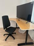 Skrivbord och stol