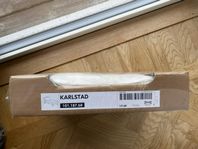 Helt ny, oanvänd vit klädsel till Karlstad schäslong